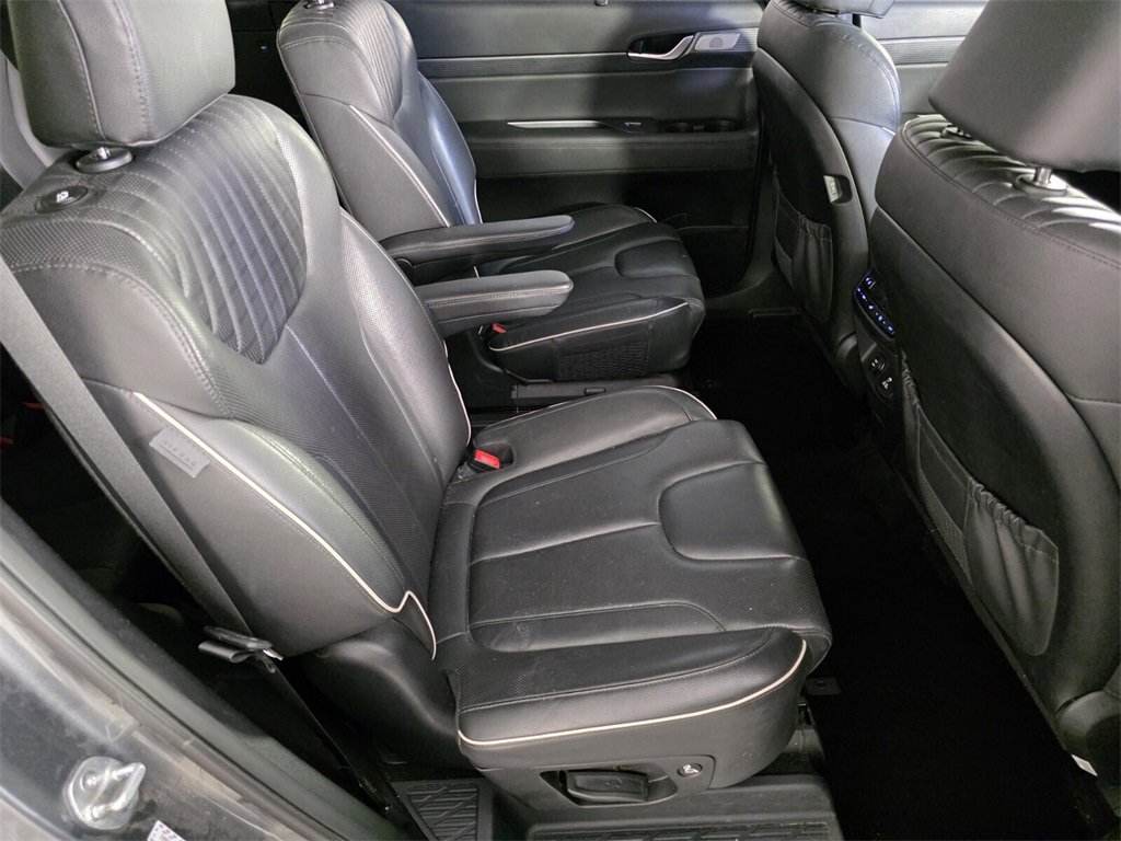 Used 2023 Hyundai Palisade Limited image 33
