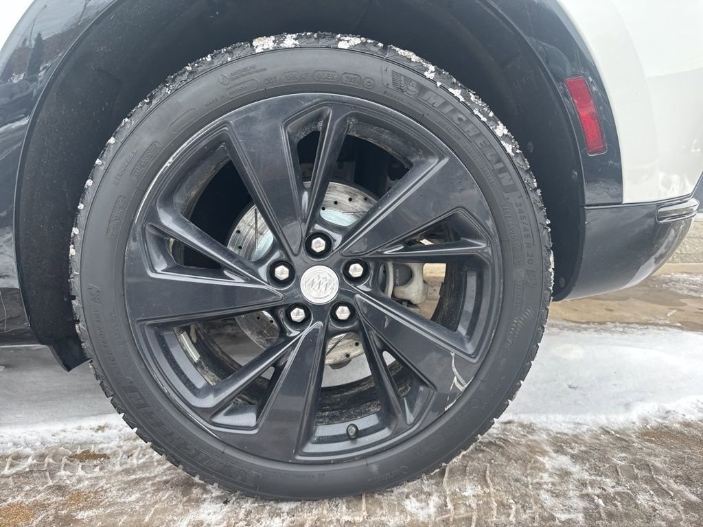 Used 2021 Buick Envision Essence w/ Sport Touring Package image 22