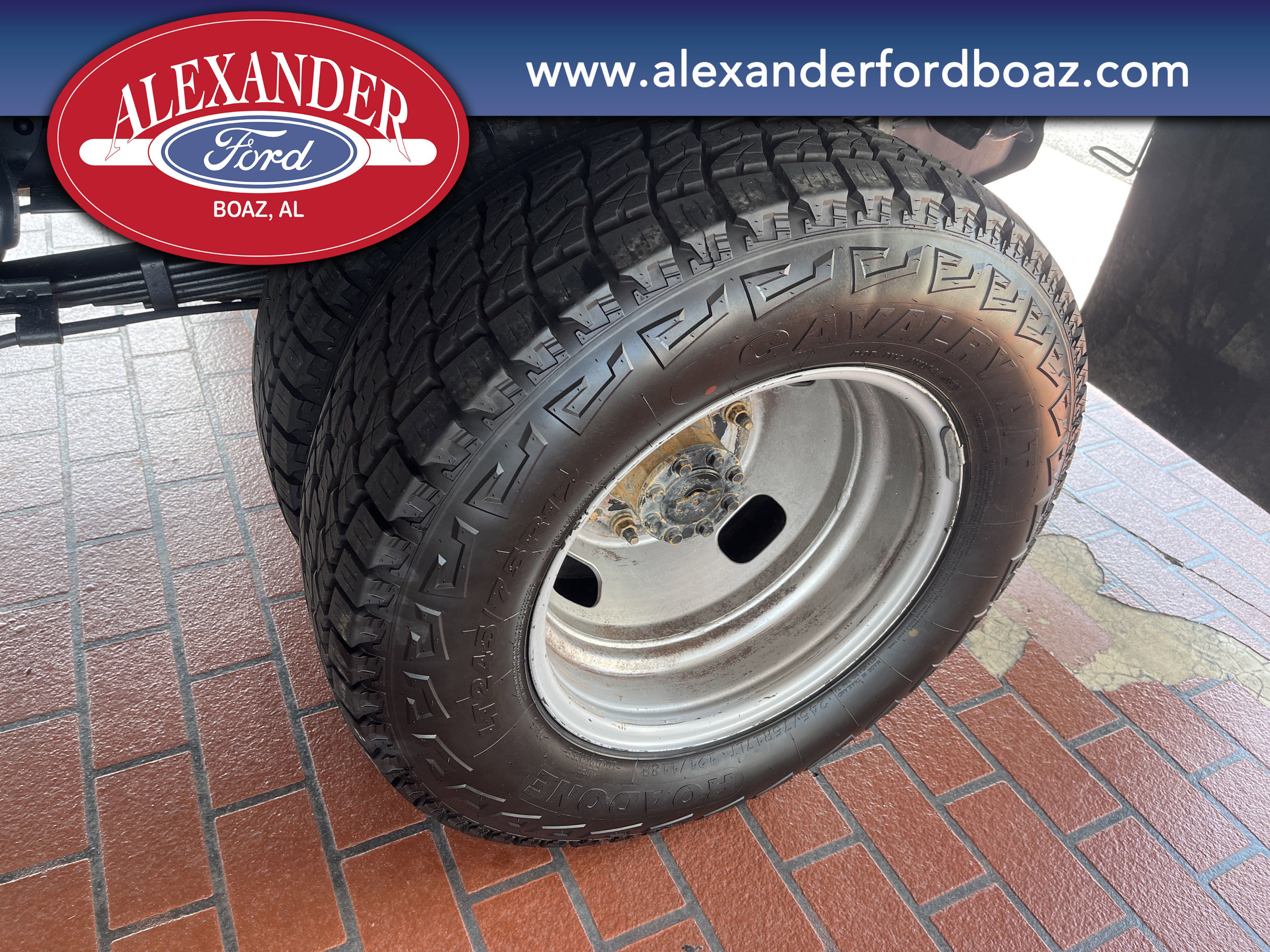 Used 2016 Ford F350 XL w/ Power Equipment Group image 11