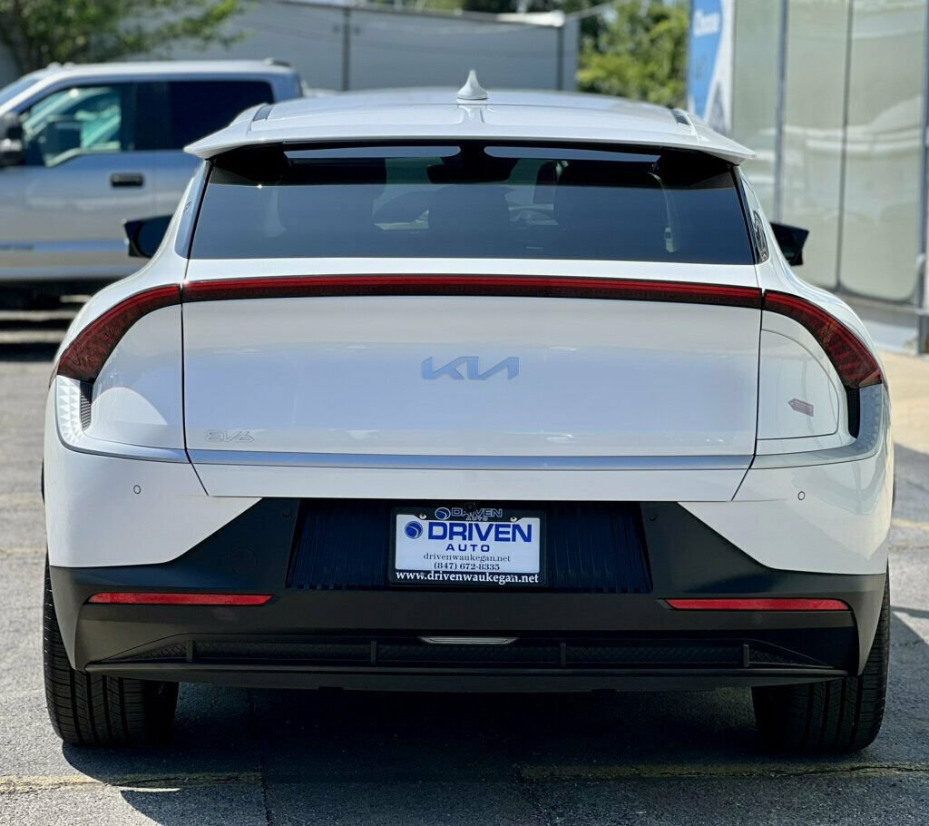 Used 2024 Kia EV6 Light RWD image 34