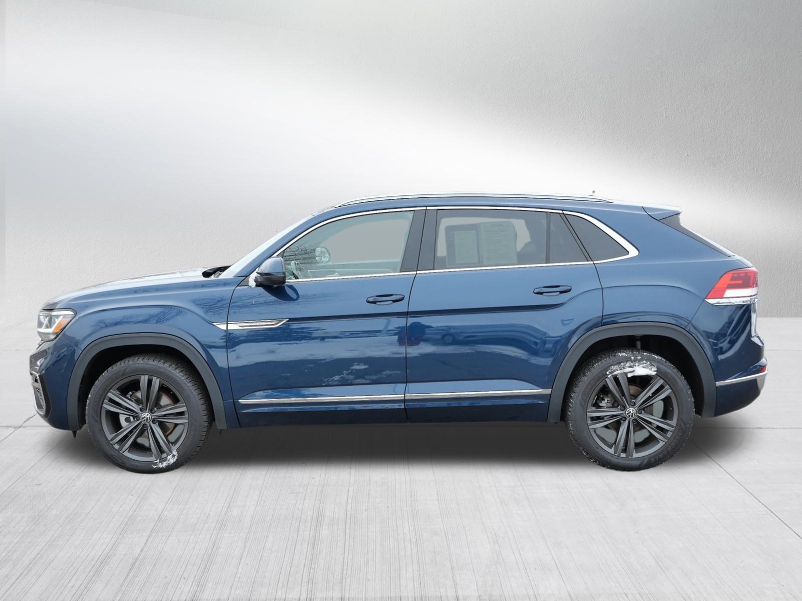 Used 2022 Volkswagen Atlas Cross Sport SEL R-Line image 4