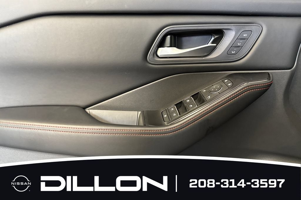 Used 2025 Nissan Rogue SV w/ Rock Creek Premium Package AWD/4WD image 14