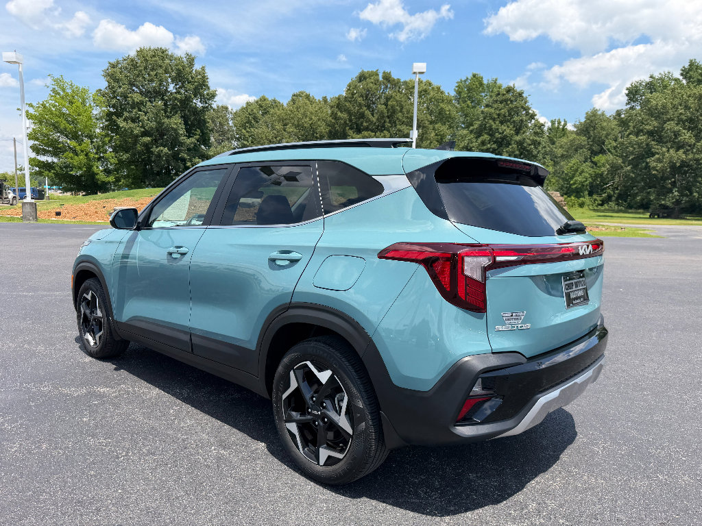 Used 2024 Kia Seltos EX AWD/4WD image 5