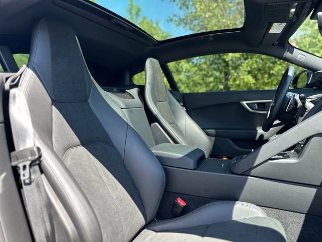 Used 2024 Jaguar F-TYPE R-Dynamic RWD image 18