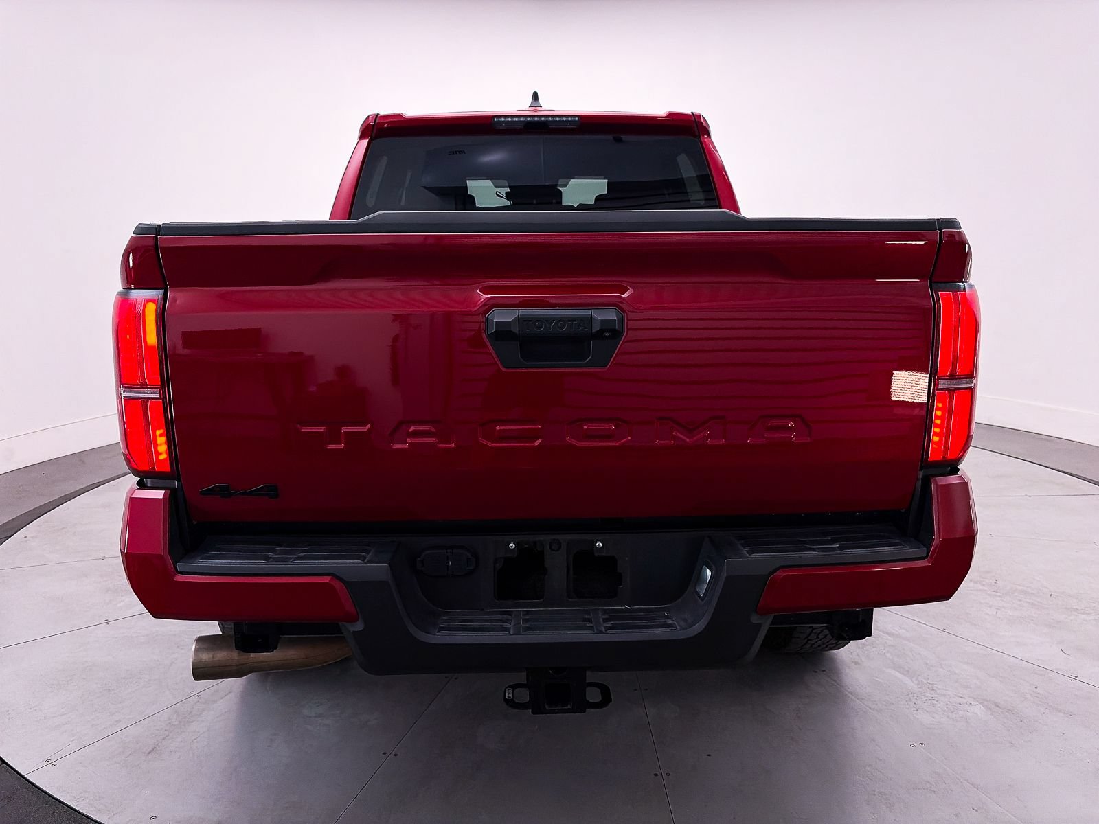 Used 2024 Toyota Tacoma TRD Off-Road AWD/4WD image 14