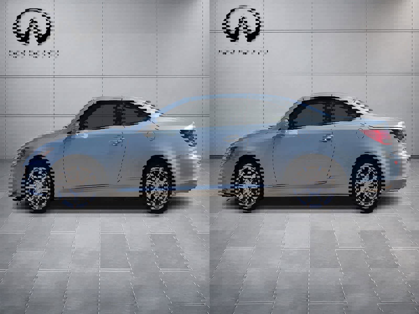 Used 2010 Lexus IS 250C image 4