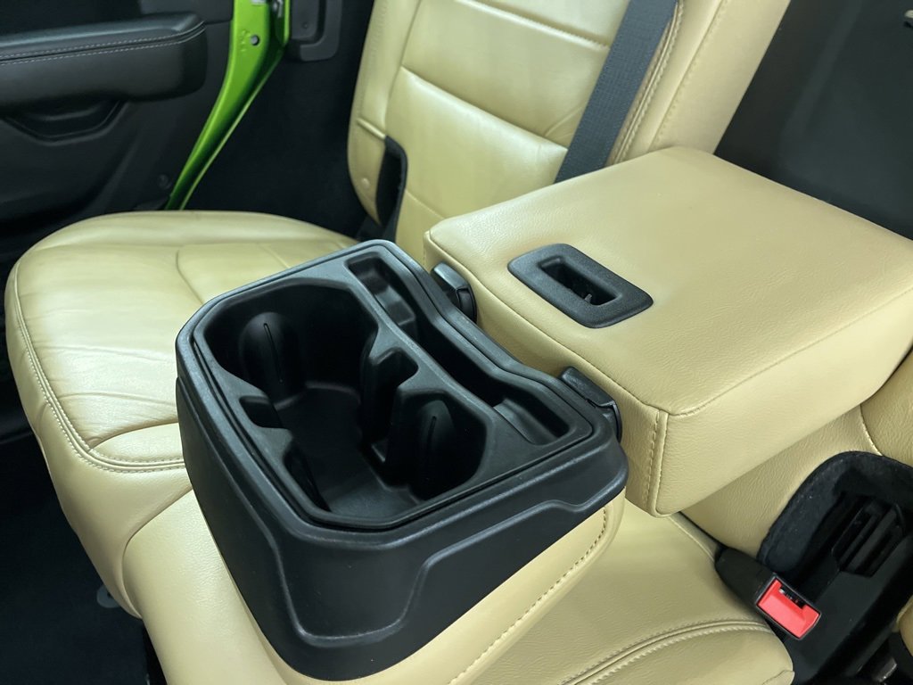 Used 2018 Jeep Wrangler Unlimited Sahara image 21