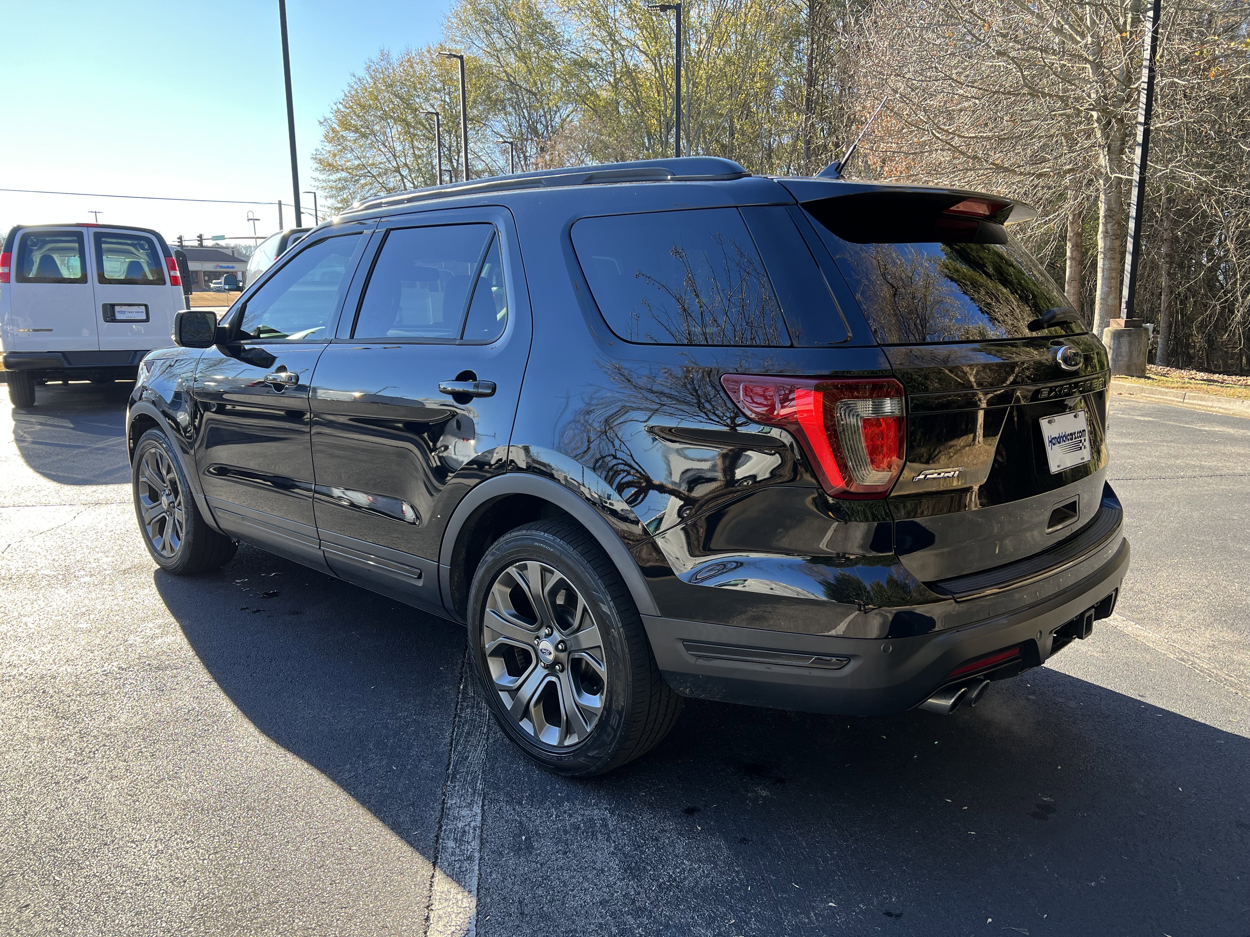Used 2018 Ford Explorer Sport w/ Equipment Group 401A image 8