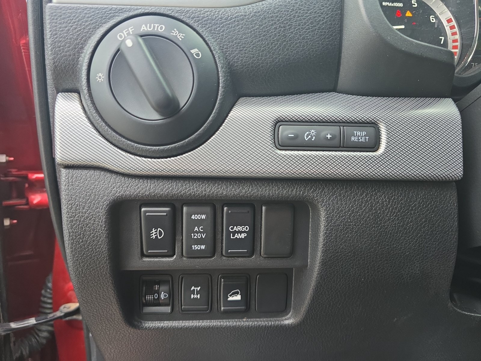 Used 2017 Nissan Titan PRO-4X AWD/4WD image 24