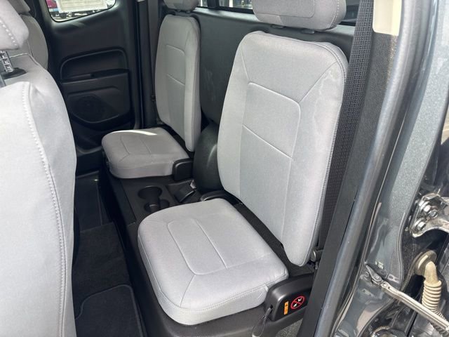 Used 2017 Chevrolet Colorado LT w/ LT Convenience Package image 18