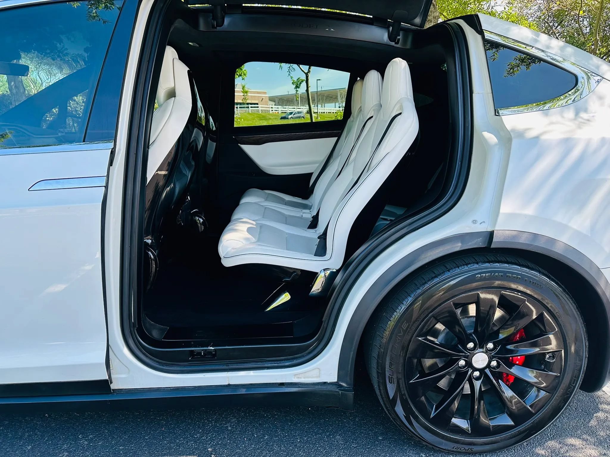 Used 2016 Tesla Model X Performance AWD/4WD image 13
