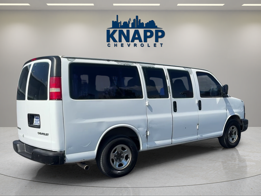 Used 2006 Chevrolet Express 1500 Passenger RWD image 4