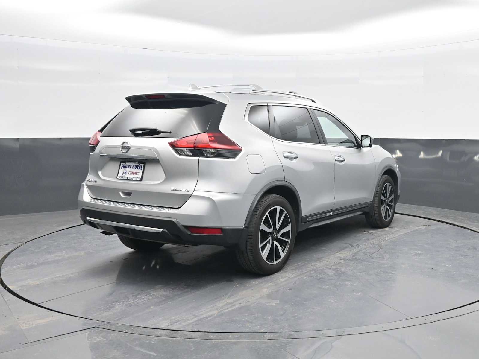 Used 2018 Nissan Rogue SL w/ Premium Package image 7