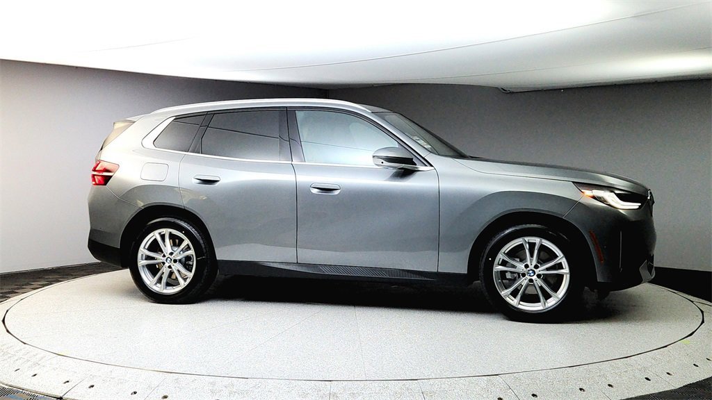 Used 2025 BMW X3 xDrive30i w/ Premium Package image 8