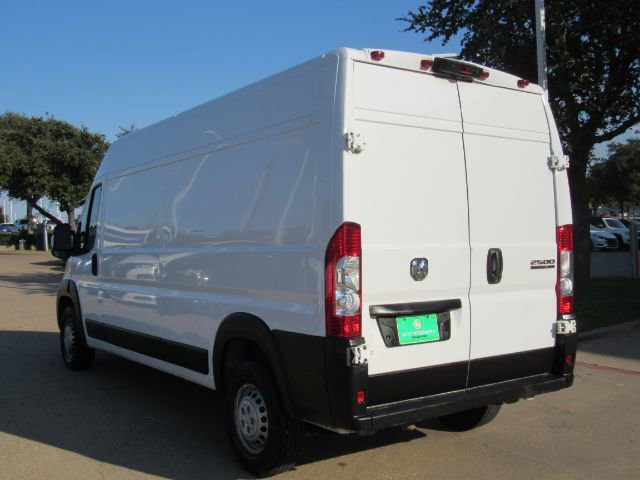 Used 2025 RAM ProMaster 2500 w/ Convenience Group image 14