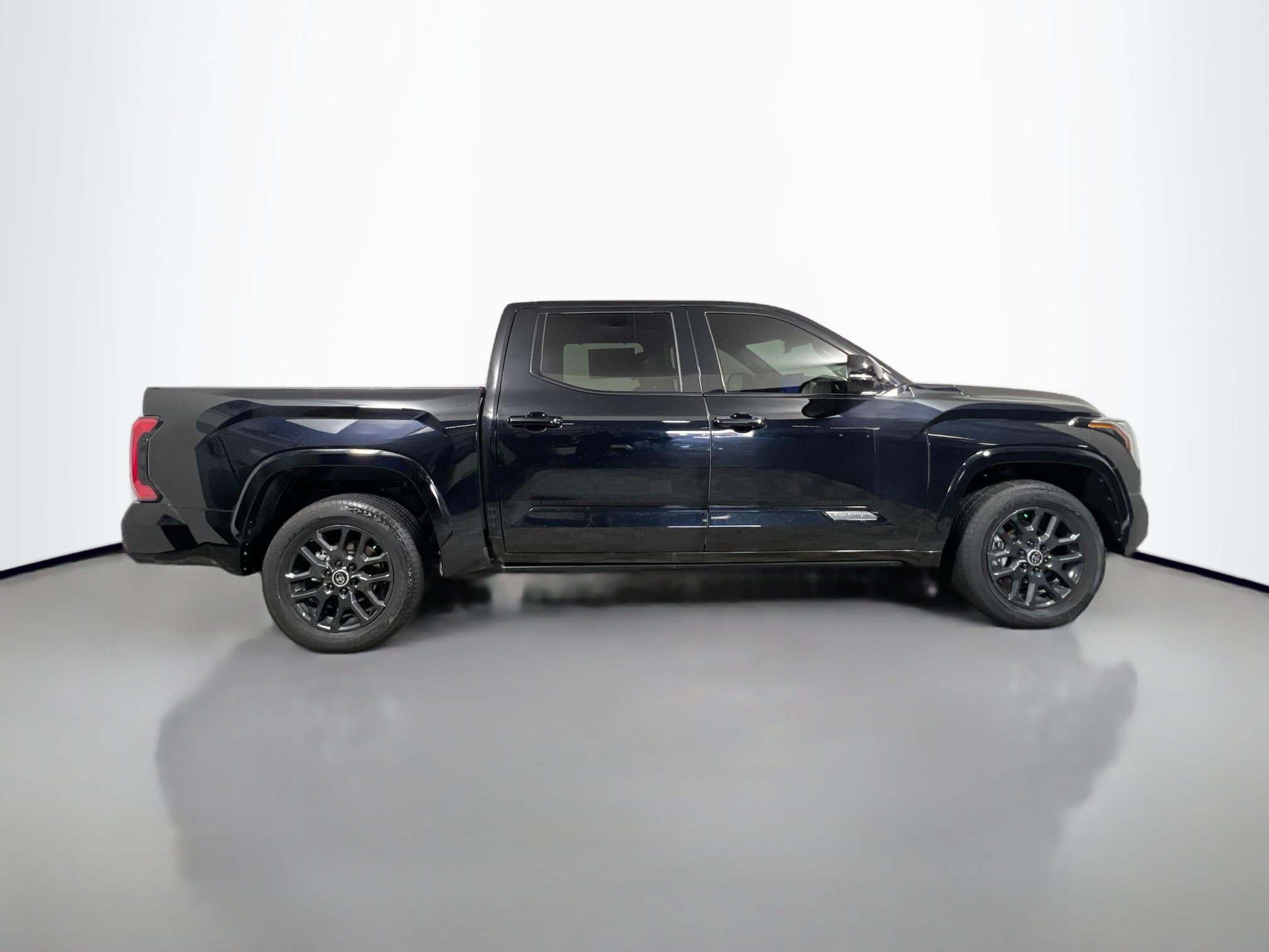 Used 2024 Toyota Tundra Platinum RWD image 3