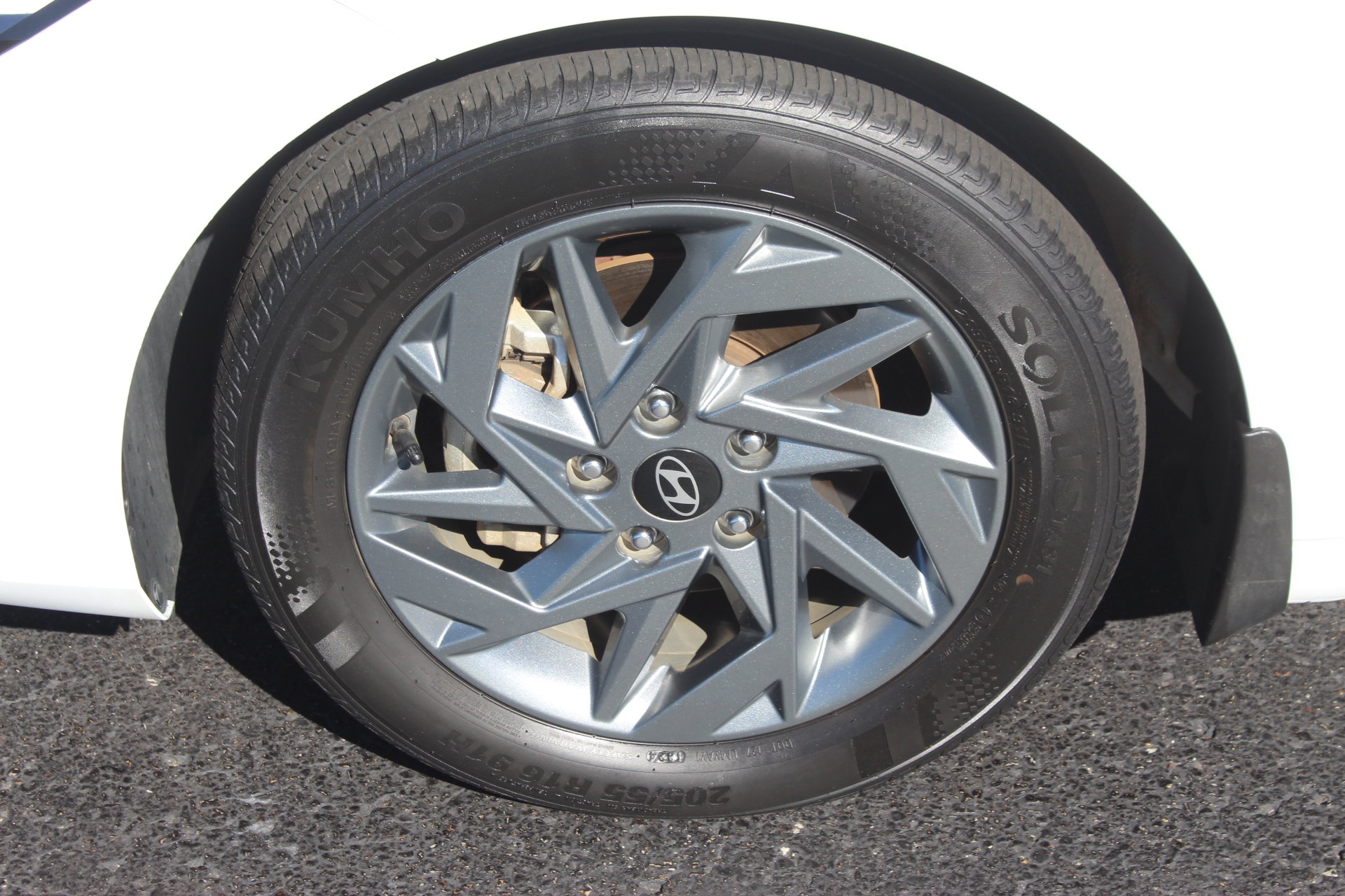 Used 2024 Hyundai Elantra SEL FWD image 10