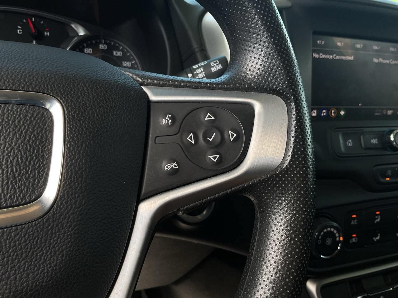 Used 2024 GMC Terrain SLE FWD image 24