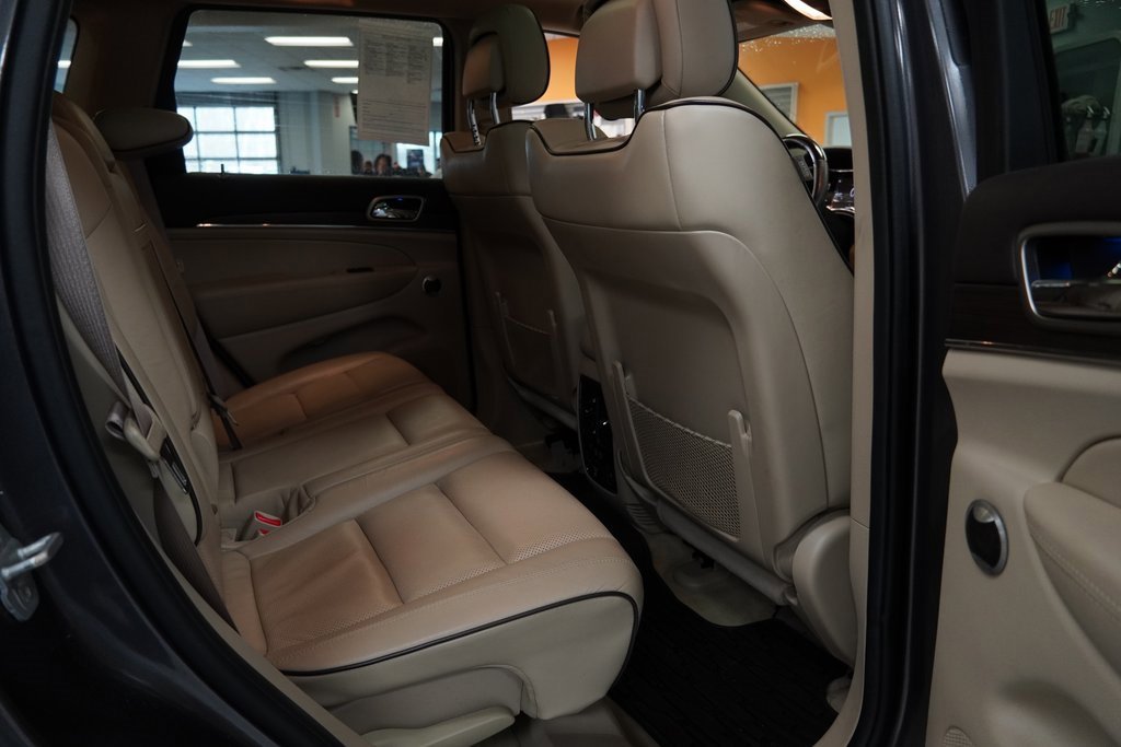 Used 2013 Dodge Grand Caravan SE image 24