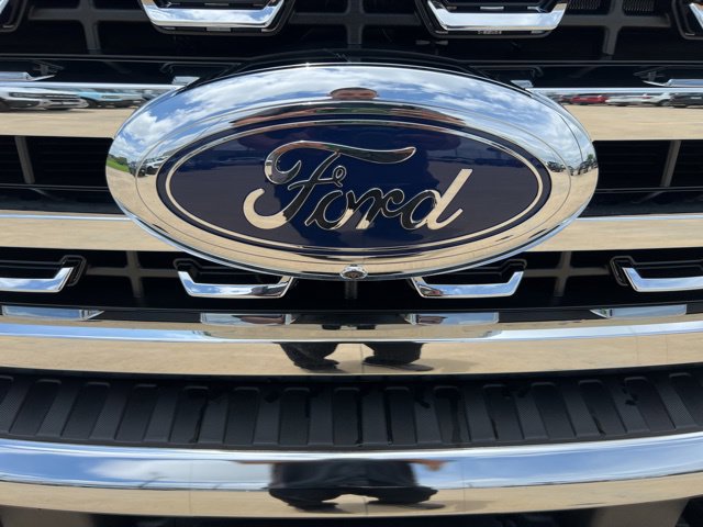 New 2026 Ford F250 Lariat w/ Chrome Package AWD/4WD image 9