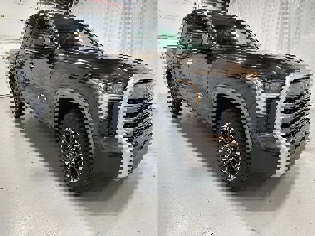 Used 2024 Toyota Tundra Limited image 1