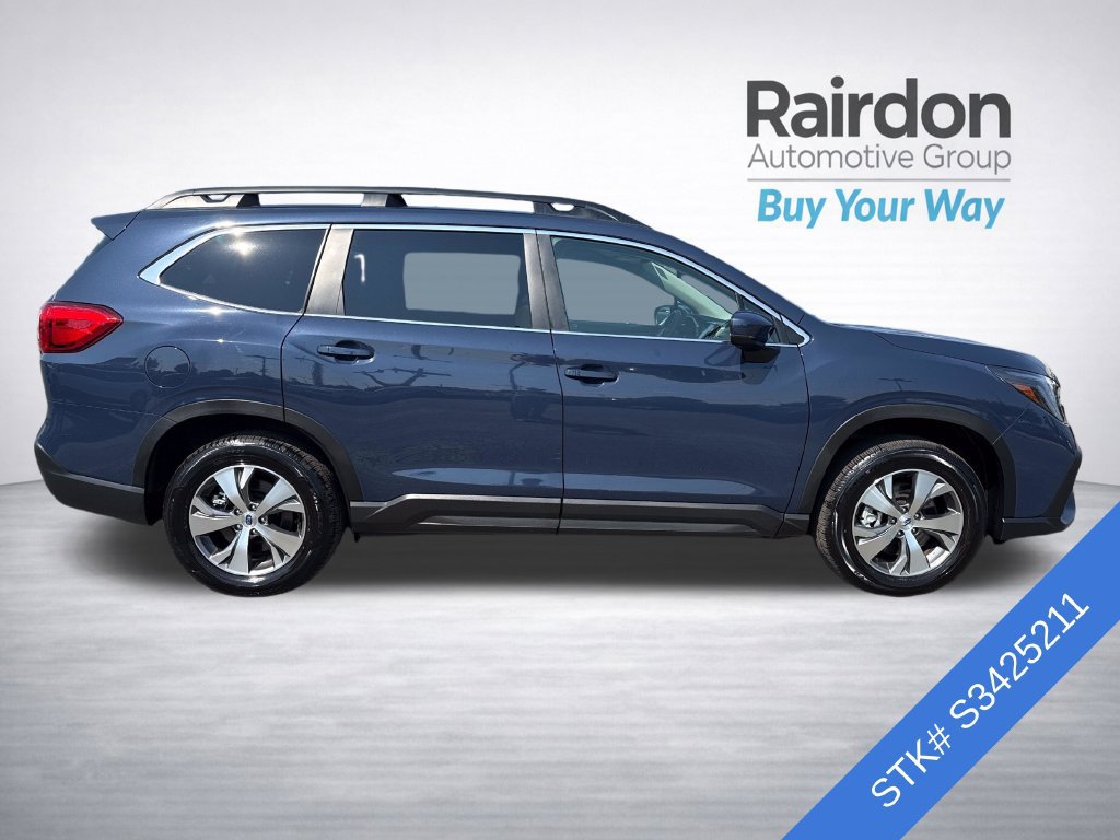 Used 2025 Subaru Ascent Premium AWD/4WD image 4