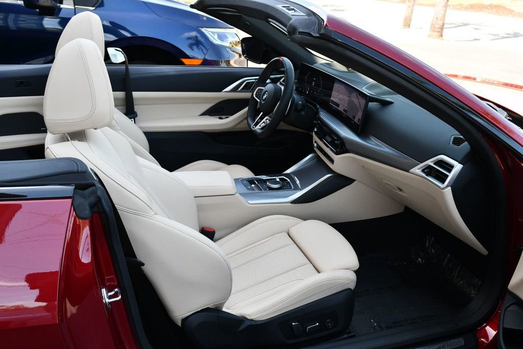 Used 2025 BMW M440i Convertible RWD image 59