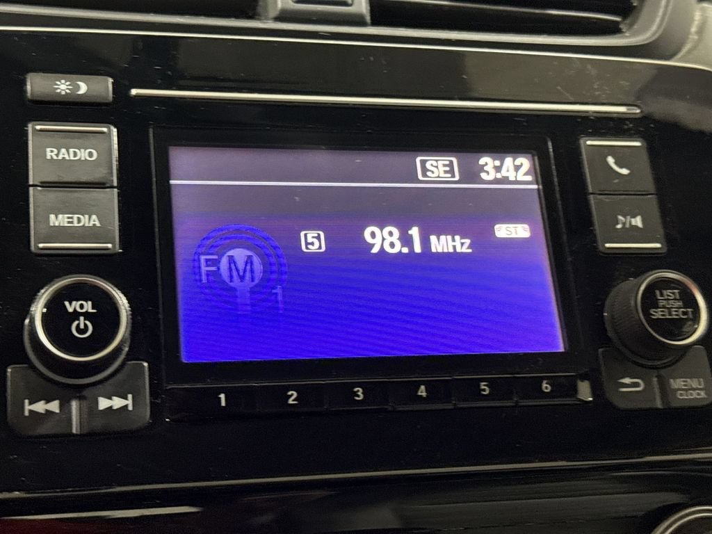 Used 2017 Honda CR-V LX image 14