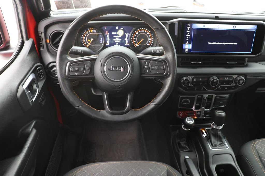 Used 2024 Jeep Gladiator Mojave w/ Dual Top Group AWD/4WD image 17