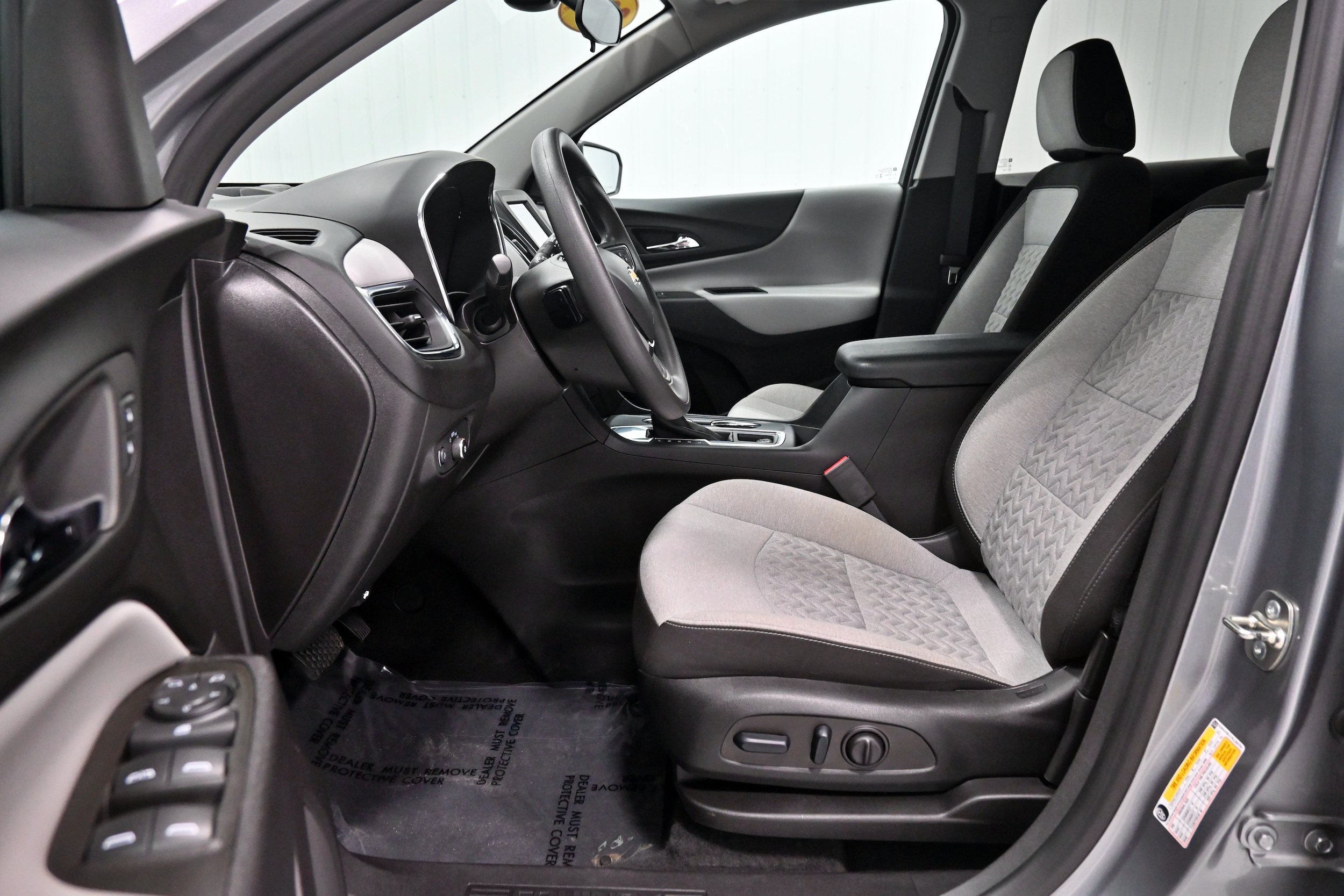 Used 2024 Chevrolet Equinox LS w/ LS Convenience Package FWD image 5