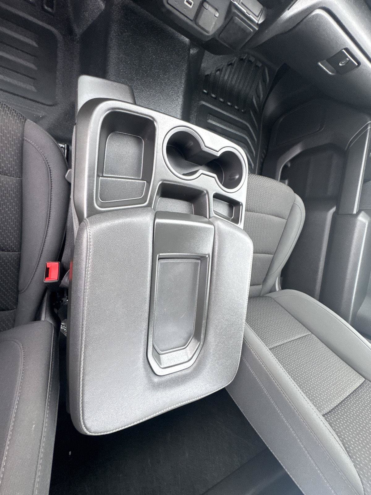 Used 2025 Chevrolet Silverado 1500 W/T RWD image 17