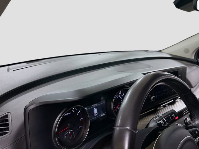 Certified 2024 Kia Carnival LX image 9