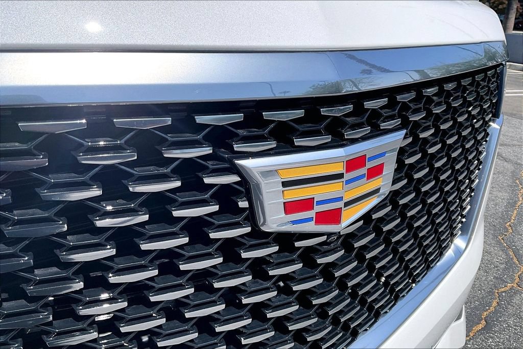 Used 2021 Cadillac Escalade Premium Luxury AWD/4WD image 30