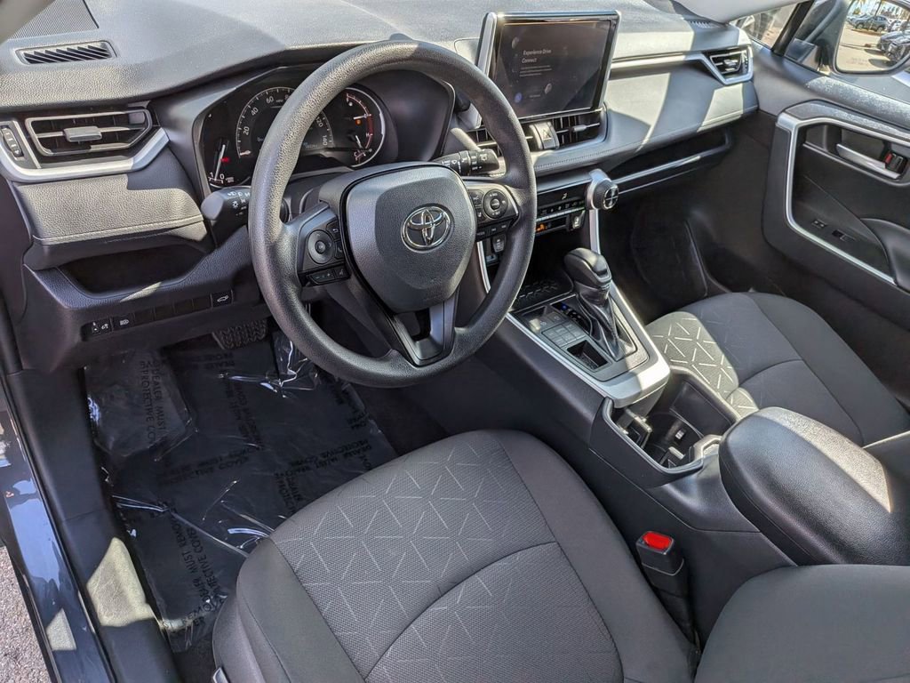 Used 2025 Toyota RAV4 XLE w/ Convenience Package image 14