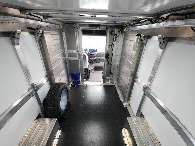 New 2025 Chevrolet Brightdrop 400 w/ Battery Pack, Max Range image 13