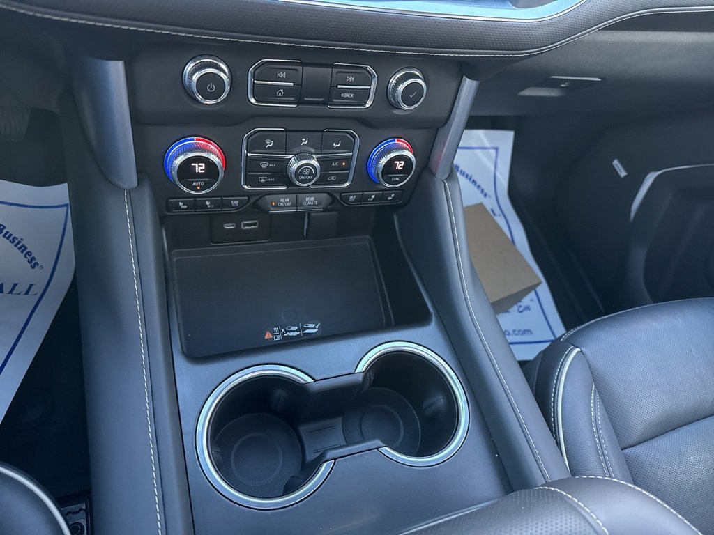 Used 2023 GMC Yukon SLT image 13