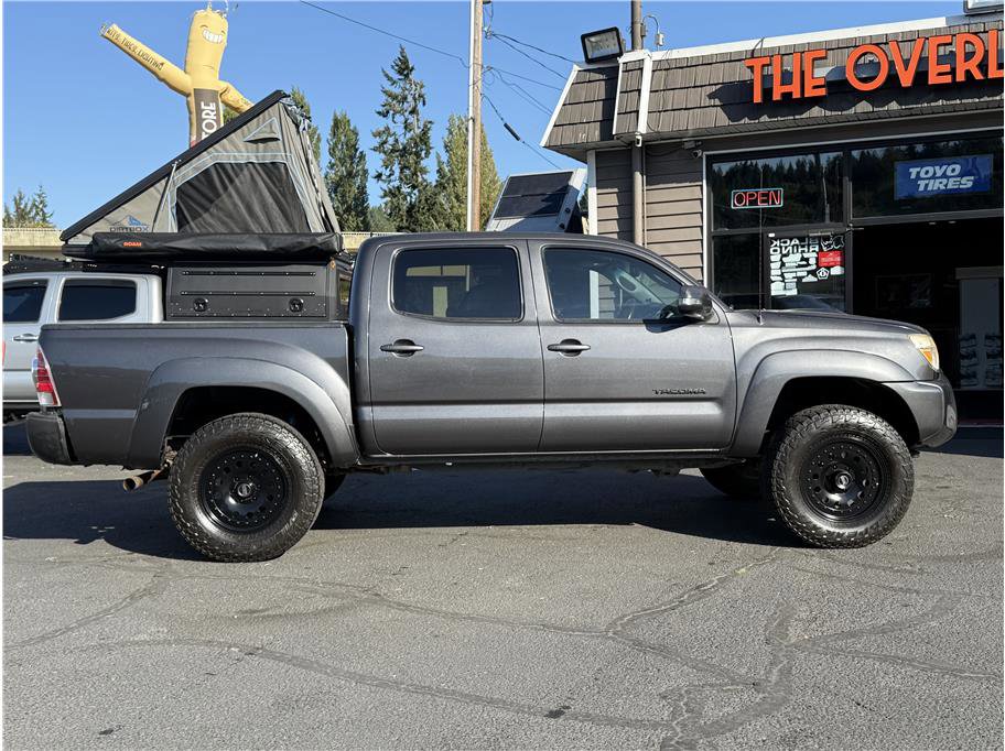 Used 2013 Toyota Tacoma 4x4 Double Cab w/ TRD Sport Pkg image 5