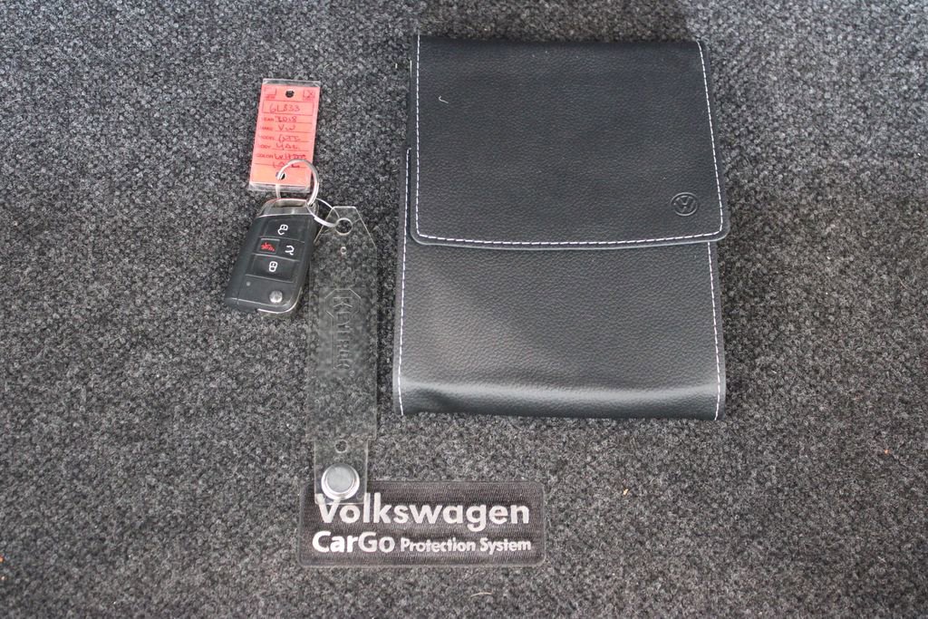 Used 2018 Volkswagen GTI SE image 28