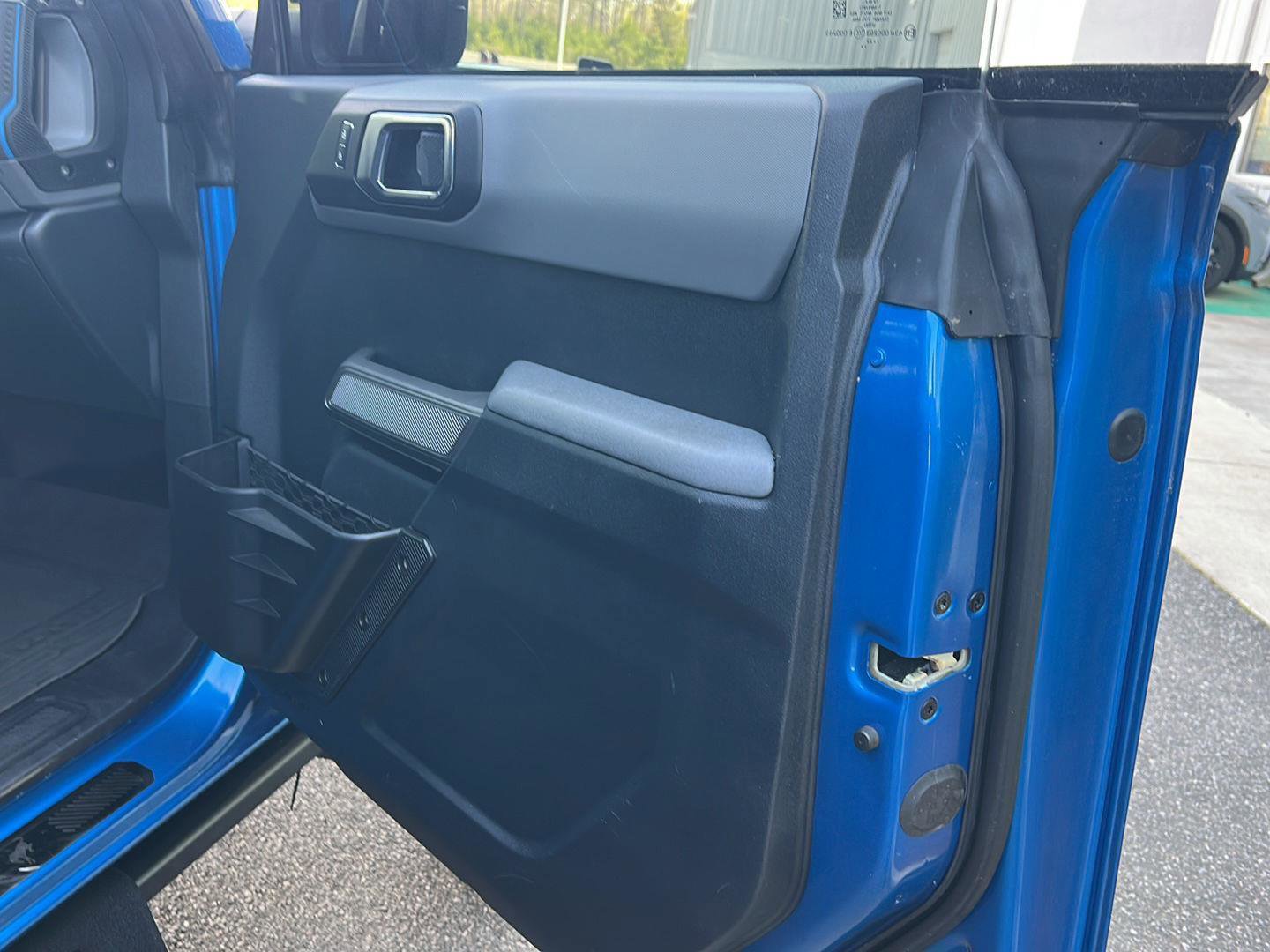 Used 2022 Ford Bronco Black Diamond w/ Sasquatch Package image 14