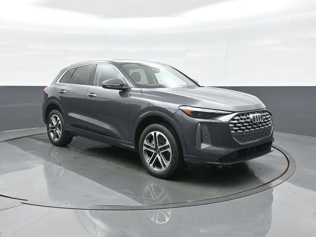 Certified 2025 Audi Q5 Premium w/ Convenience Package
