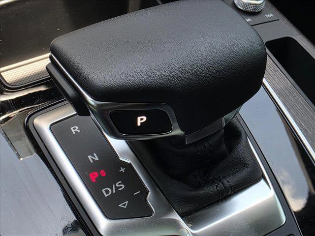 New 2025 Audi Q5 2.0T Premium image 23