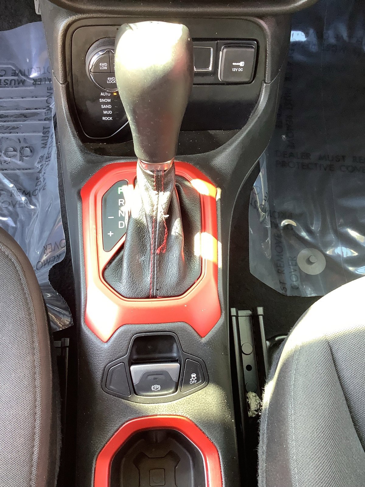 Used 2016 Jeep Renegade Trailhawk image 14