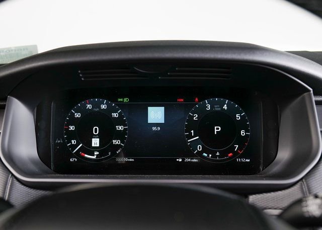 New 2026 Land Rover Discovery Limited Edition image 19