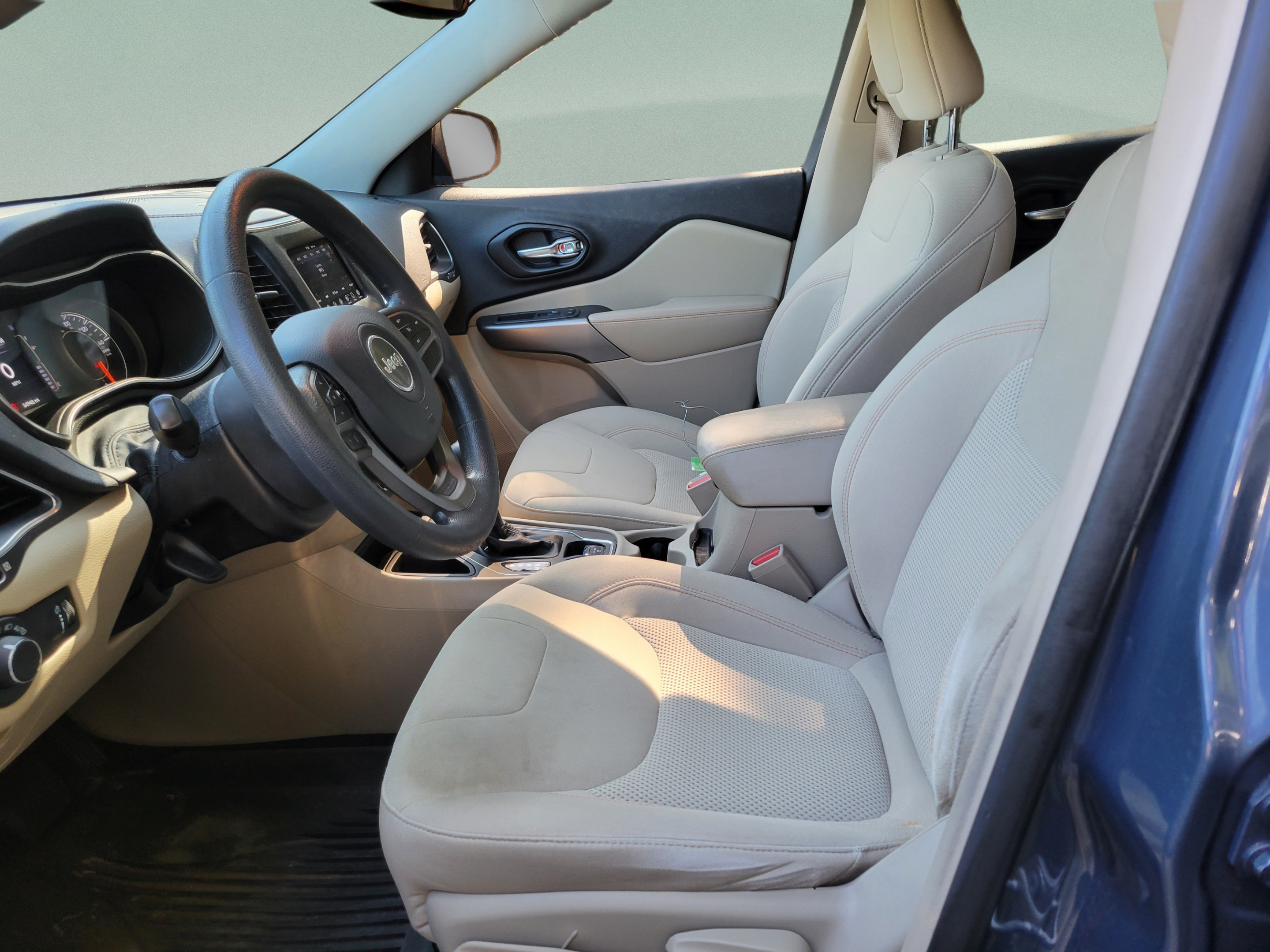 Certified 2021 Jeep Cherokee Latitude FWD image 15