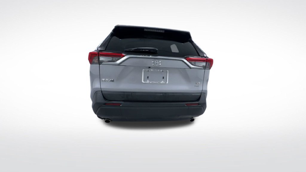 Certified 2021 Toyota RAV4 LE w/ Carpet Mat Package (TMS) AWD/4WD image 8