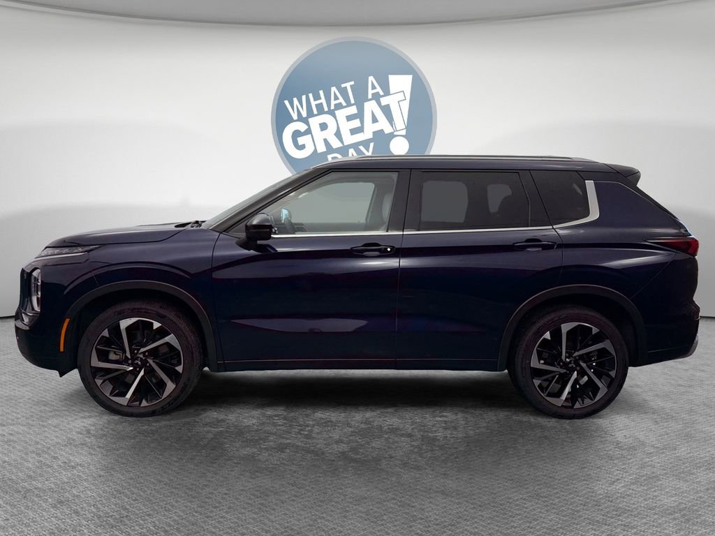 Used 2023 Mitsubishi Outlander SEL AWD/4WD image 7