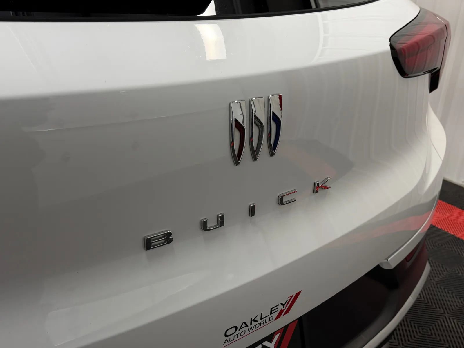 Used 2025 Buick Encore GX Preferred image 15