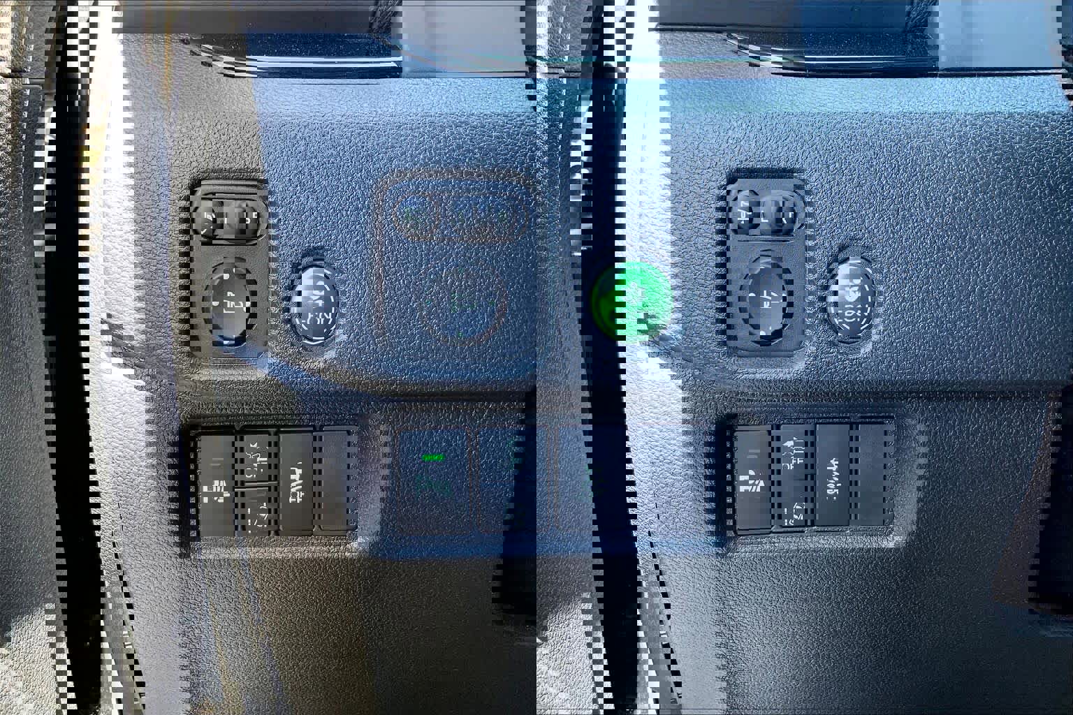 Used 2022 Honda Pilot Elite image 36