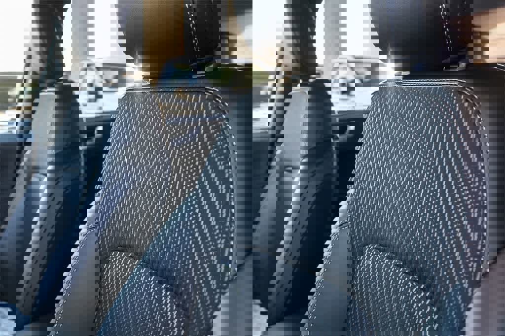 New 2025 Ford Escape SE w/ Class II Trailer Tow Package image 24