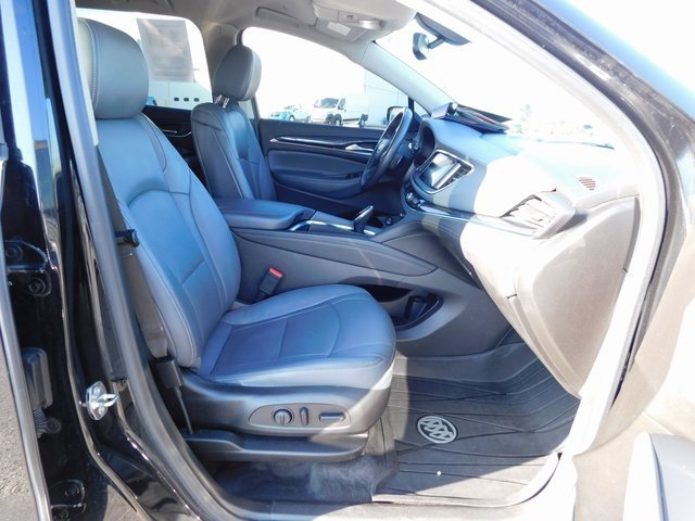 Used 2021 Buick Enclave Essence w/ Sport Touring Edition image 16